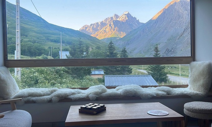 Valloire Ski Chalet | Splendide Chalet au Cœur des Montagnes: Vacances Déconnectées en Pleine Nature