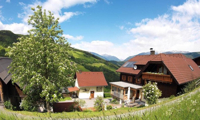 Krems in Kaernten House | Sportbauernhof - Gasthaus Hochalmblick