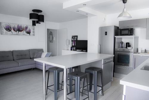Lalande-Grand Selve Apartment | Sporting House