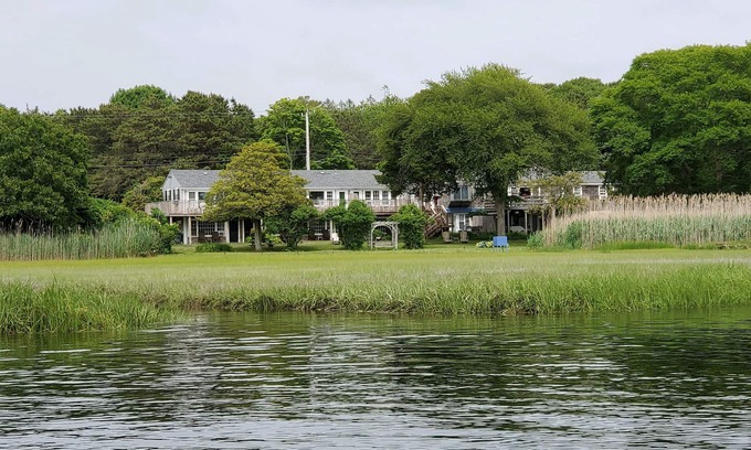 East Sandwich Hotel | Spring Garden Inn