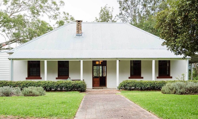 Duns Creek House | Spring is nearly here & the birds are singing. A wonderful way to wake up.