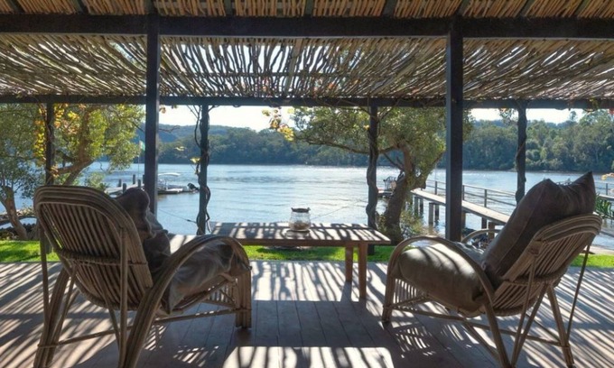 Milsons Passage Cottage | spring specials .THE MILSON. fireside living HAWKESBURY RIVER - arrive by boat