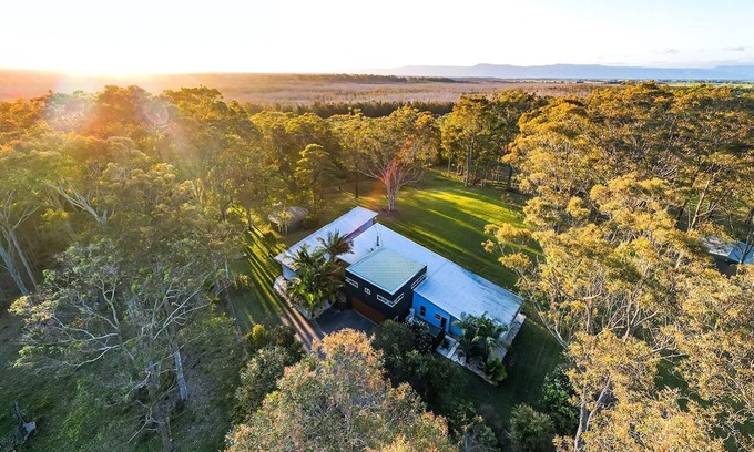 Shoalhaven City Council House | Springbank House - by Latitude South Coast