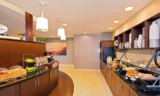 Greenbrier East Hotel | SpringHill Suites by Marriott Chesapeake Greenbrier