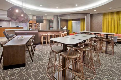 Greenwich Hotel | Springhill Suites by Marriott Wichita East At Plazzio
