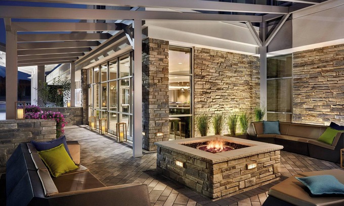 Independence Hotel | SpringHill Suites by Marriott Cleveland Independence