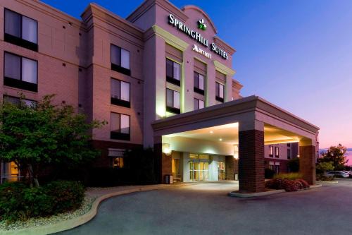 Carmel Hotel | SpringHill Suites Indianapolis Carmel