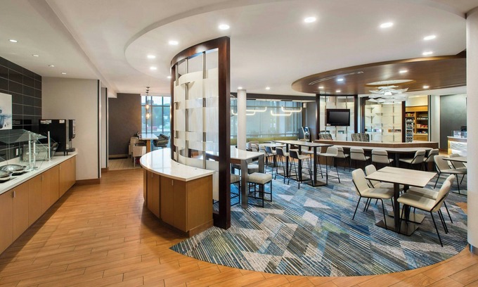 Mount Laurel Hotel | Springhill Suites Mount Laurel