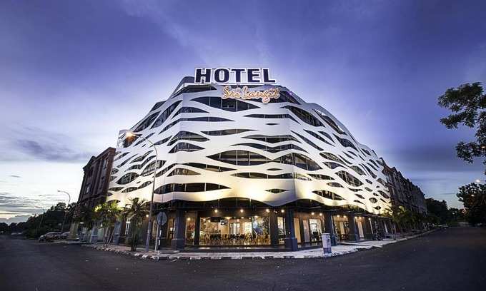 Bandar Baru Salak Tinggi Hotel | Sri Langit Hotel KLIA, KLIA 2 & F1