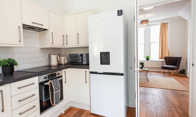 Easton House | St Marks House, Easton, Great Location, Free Pkng