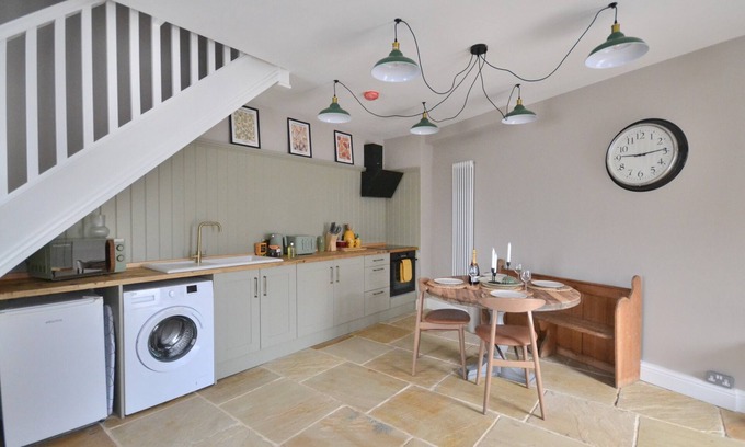 King's Lynn House | St Nicholas Corner. A vibrant, modern townhouse in the heart of King’s Lynn!