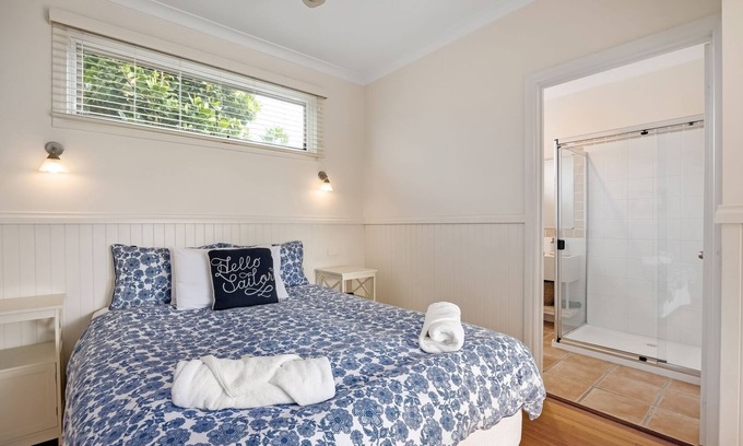 Sorrento Cottage | ST PAULS BLUE OCEANSIDE SELF CONTAINED COTTAGE IN SORRENTO
