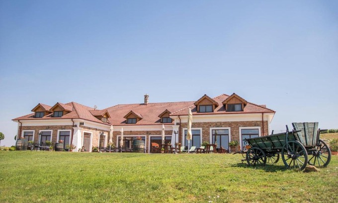 Svaty Peter House | St Peter Vini