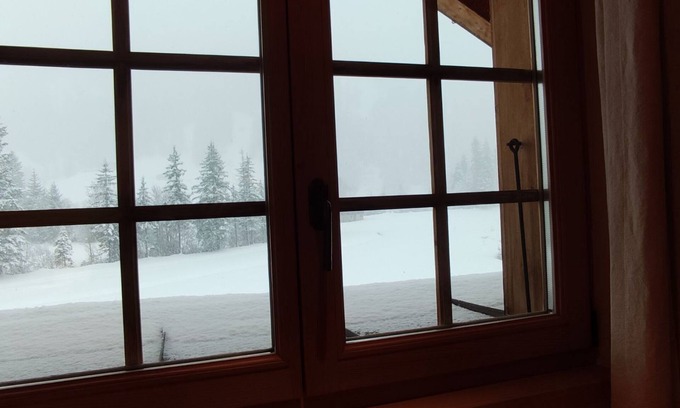 Gsteig Ski Chalet | Standalone Chalet With Breathtaking Sanetsch View
