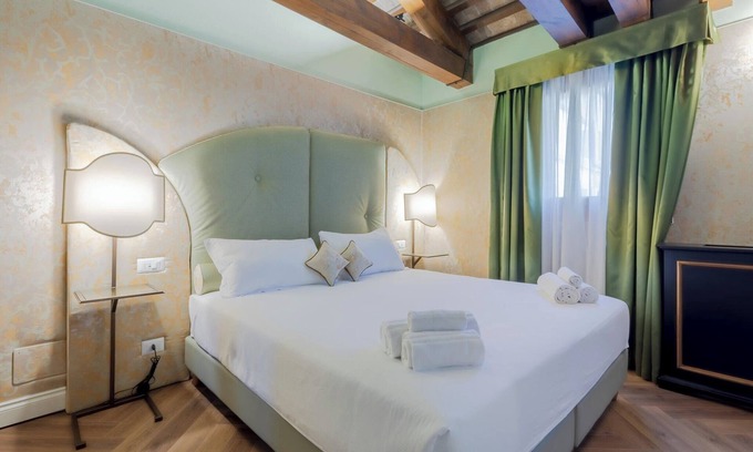 Castello House | Standard Double Room