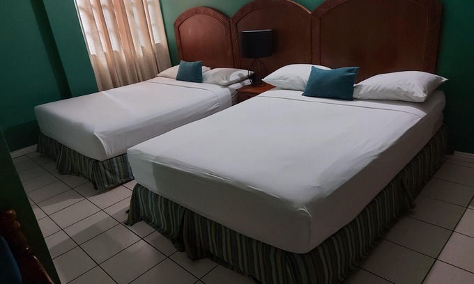 Buccoo Hotel | Standard room at Bellissimo