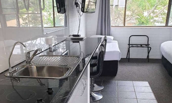 Kearneys Spring Bed & Breakfast | Standard Room With Queen bed With Free Continental Breakfast