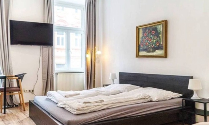 Rudolfsheim-Funfhaus Apartment | Standard & Simple 2 Neighbouring Apartments - 3BRs