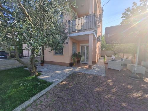 Spodnje Skofije Apartment | Stanovanje v mirni zeleni okolici