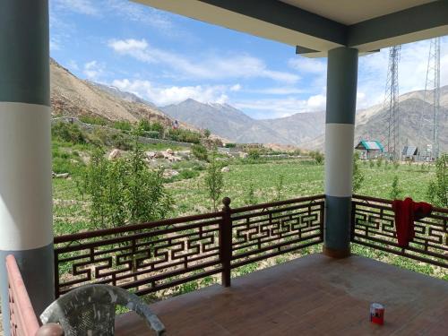 Nako House | stargazing homestay Nako
