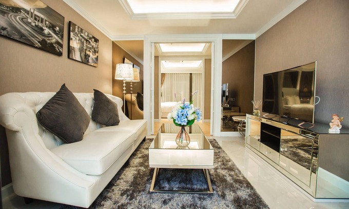 Bang Rak Apartment | State Tower Silom Near BTS sky train MRT, Skybar sirocco