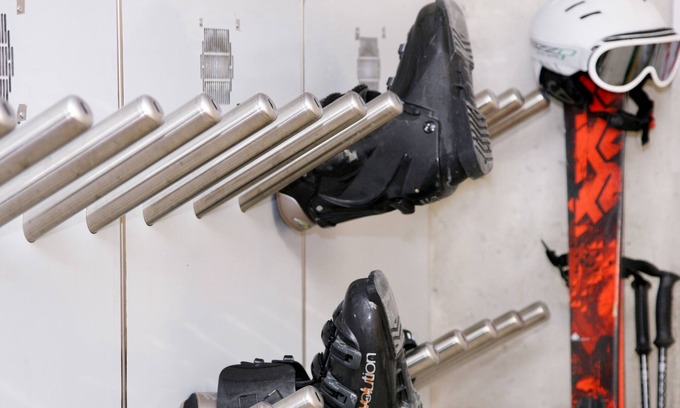 Hochkrimml Apartment | Staudi's ski hut Top6 in hut style directly on the piste Stove