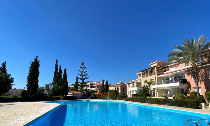 Koloni Apartment | STAY Anthea Gardens- Calm Living