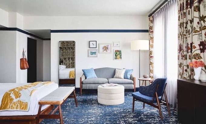 Mount Vernon House | Stay at Revival Baltimore in Stylish King Studio, Near Walters Art Museum