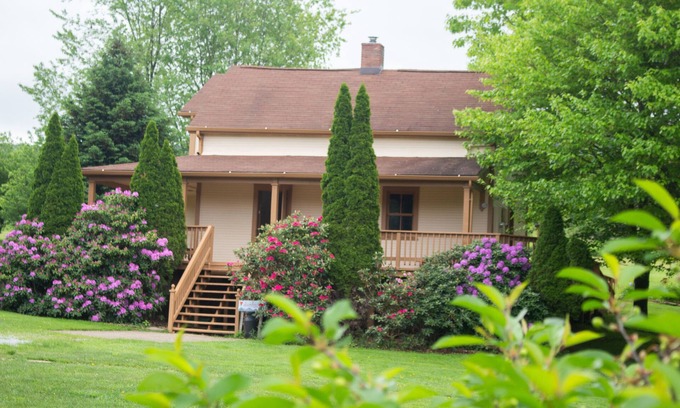 Champion Other | Stay at this Historic Farmhouse at SanaView Farms in the Laurel Mountains!