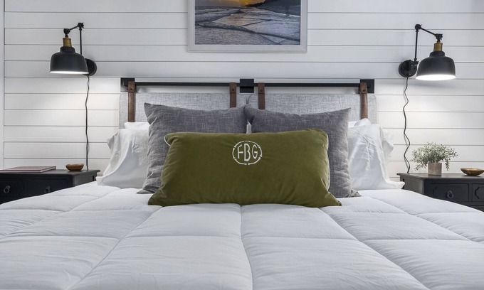 Fredericksburg House | Stay Awhile | Brand New Luxury Suite