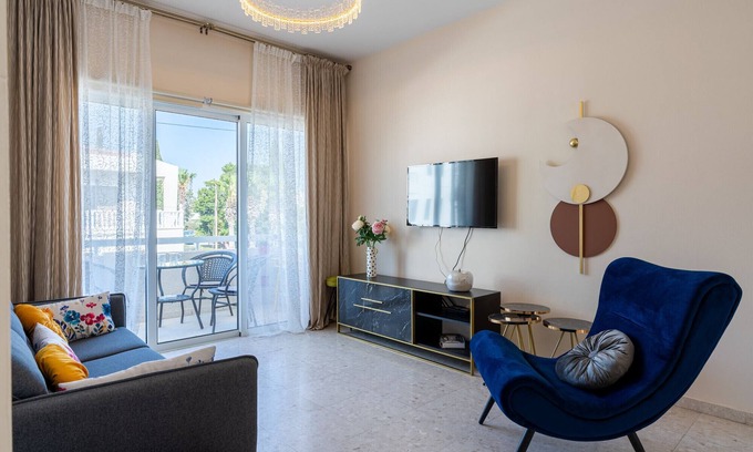 Pyla Apartment | STAY Bloom Apartment