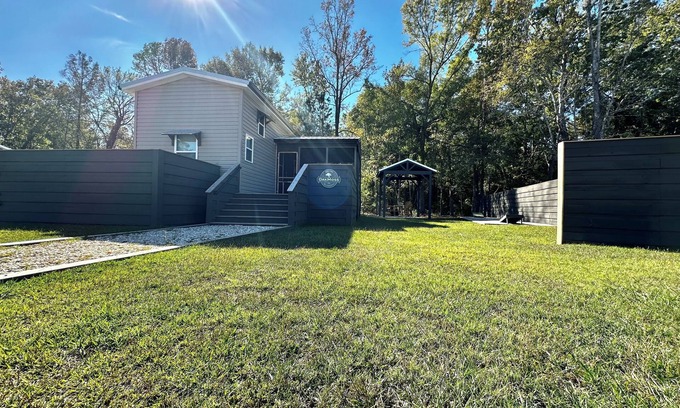 Lake Waccamaw House | Stay Small at Lake Waccamaw 2