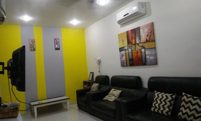 Taman Gadong Perdana House | Stay99 House 2 (max 14 pax)