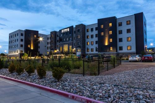 Northeast Colorado Springs Hotel | Staybridge Suites - Colorado Springs NE Powers by IHG
