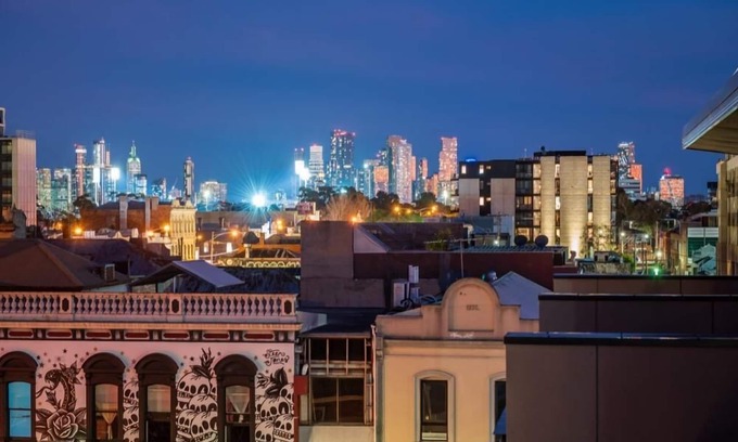 Brunswick House | StayCentral - Brunswick Central Townhouse - Union St, Brunswick - 3 Bedrooms, 4 Beds, 2 Bathrooms, 1 secure undercover parking spot.