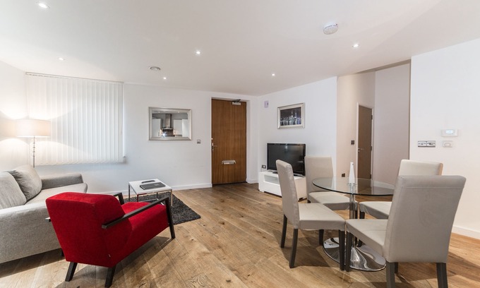 Peninsula Apartment | StayInn Greenwich