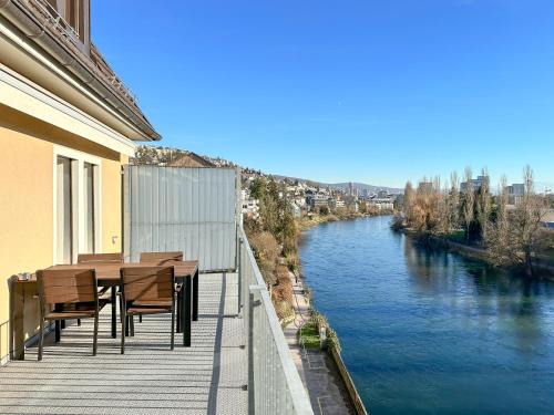 Hoengg Apartment | STAYY The River - contactless check-in