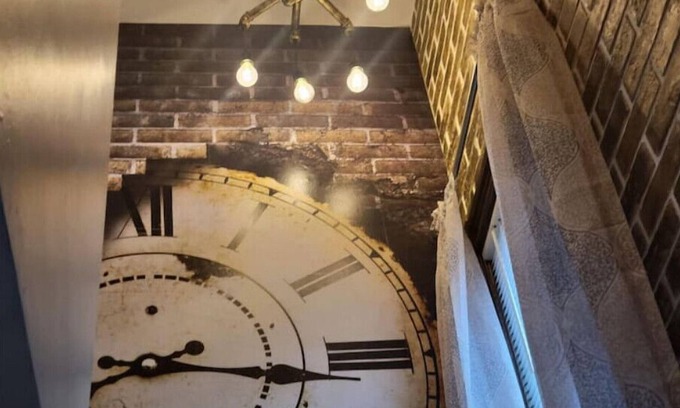 Johnson City House | Steam Punk Steamer Trunkn