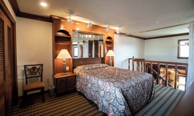 Steamboat Springs Apartment | Steamboat Condo at Sunburst Resort near Skiing, Dining and more (1BD Loft)