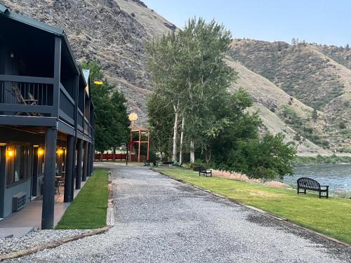 Idaho County Hotel | Steelhead Lodge