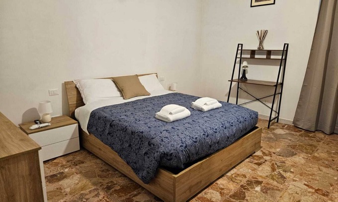 Salario Apartment | Stendardi's House - Four Bedroom Apartment, Sleeps 8