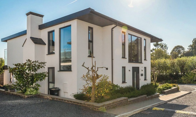Cradley Cottage | Step into indulgence, where every detail is tailored for your comfort.