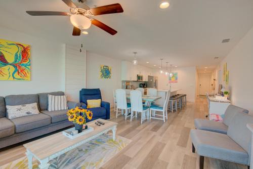 Madeira Beach Apartment | Steps across from Madeira Beach, heated pool- Luxury 3 bedrooms, 3 full bathrooms