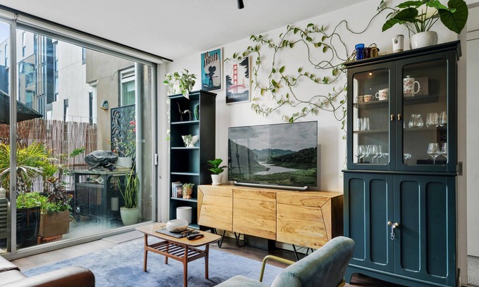 Windsor Apartment | Steps from Chapel St, Charming Windsor 2-bed Home