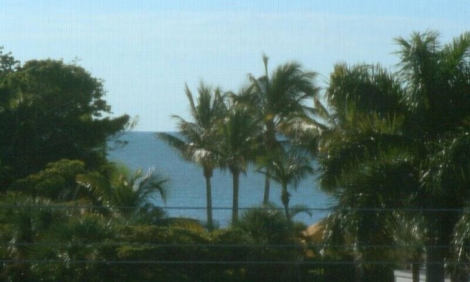 Sanibel Condo | Steps to Beach, Great Rates, Stylish Interior-Sandpebble4B