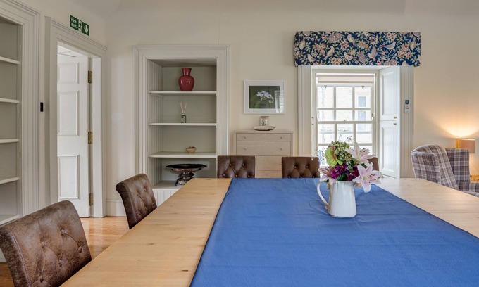 Newton Stewart Apartment | Stewart Rooms