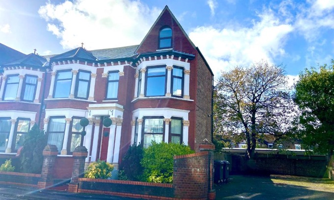 Gosport House | Stoke villas