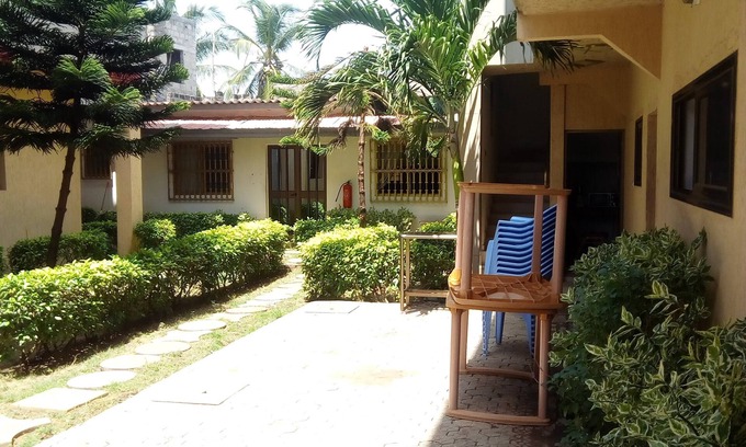 Agbodrafo Hotel | Stone Hotel