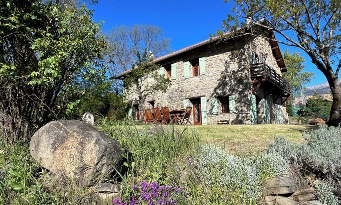 Fouillouse House | Stone house, magnificent view of the Écrins mountains