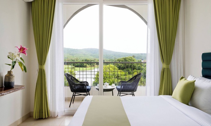 Amboli Hotel | Stone Wood Hotel Amboli